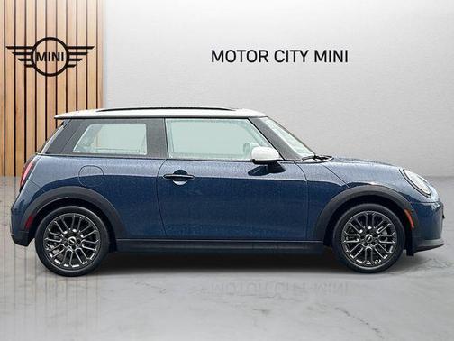 2025 MINI Hardtop Cooper