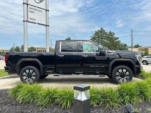 2025 GMC Sierra 2500 Denali