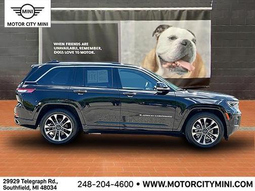 2022 Jeep Grand Cherokee Overland
