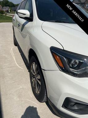 2019 Nissan Pathfinder SV