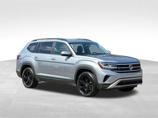 2023 Volkswagen Atlas 3.6L SE w/Technology