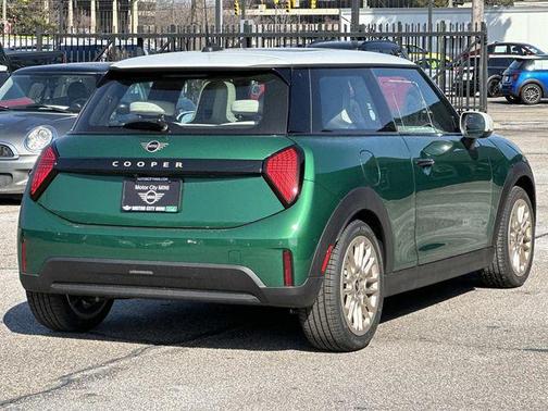 2026 MINI Hardtop Cooper