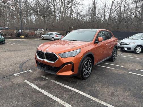 Utah Orange Metallic 2025 BMW X2 xDrive28i