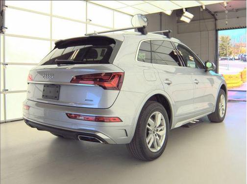 Florett Silver Metallic 2023 Audi Q5 45 S line Premium