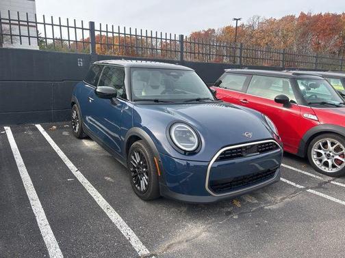 2025 MINI Hardtop Cooper