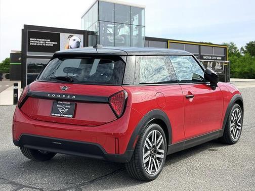 2025 MINI Hardtop Cooper