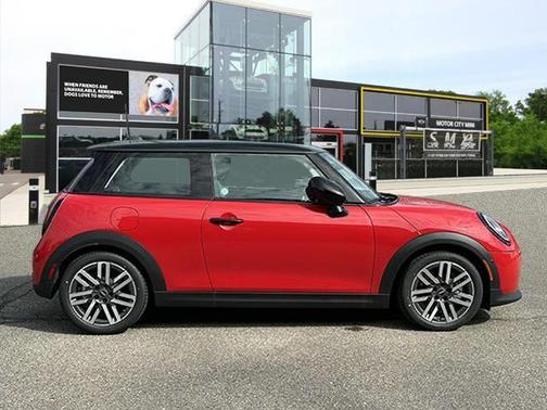 2025 MINI Hardtop Cooper