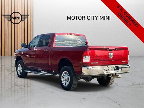 2022 RAM 2500 Big Horn Crew Cab 4x4 6'4' Box