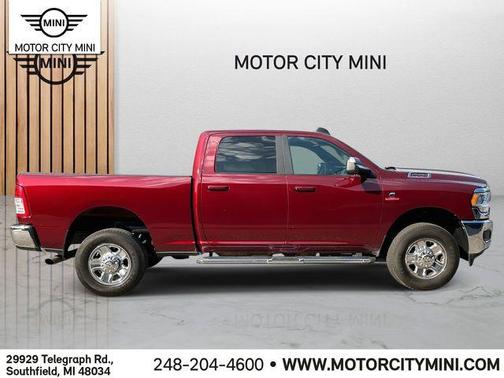 2022 RAM 2500 Big Horn Crew Cab 4x4 6'4' Box