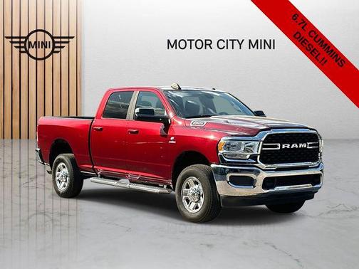 2022 RAM 2500 Big Horn Crew Cab 4x4 6'4' Box