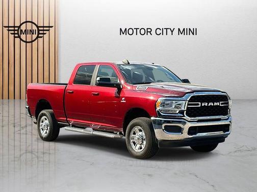 2022 RAM 2500 Big Horn Crew Cab 4x4 6'4' Box