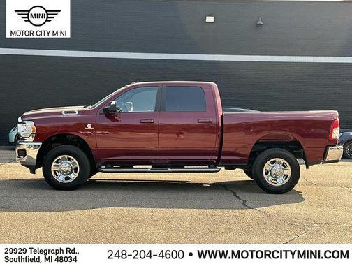 2022 RAM 2500 Big Horn Crew Cab 4x4 6'4' Box