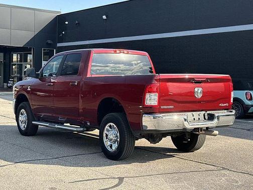 2022 RAM 2500 Big Horn Crew Cab 4x4 6'4' Box