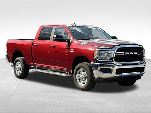 2022 RAM 2500 Big Horn Crew Cab 4x4 6'4' Box