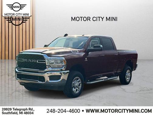 2022 RAM 2500 Big Horn Crew Cab 4x4 6'4' Box