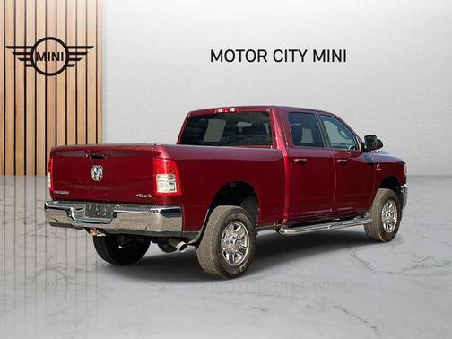 2022 RAM 2500 Big Horn Crew Cab 4x4 6'4' Box