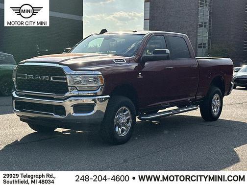 2022 RAM 2500 Big Horn Crew Cab 4x4 6'4' Box