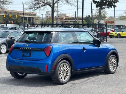 2025 MINI Hardtop Cooper