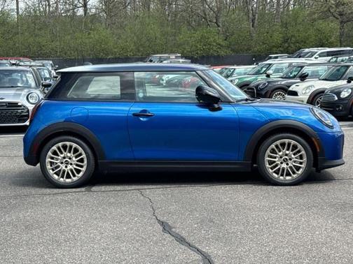 2025 MINI Hardtop Cooper