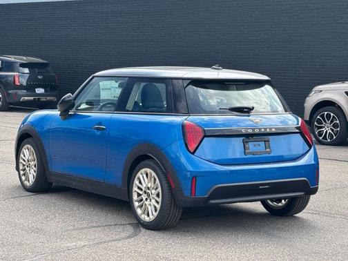 2025 MINI Hardtop Cooper