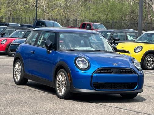 2025 MINI Hardtop Cooper