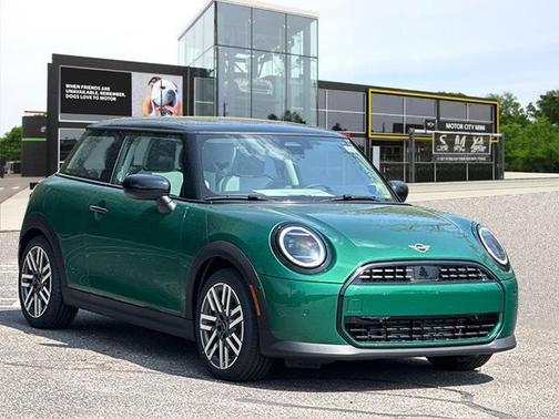 2025 MINI Hardtop Cooper