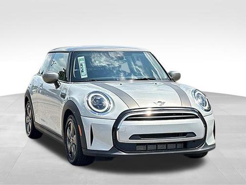2023 MINI Hardtop Cooper