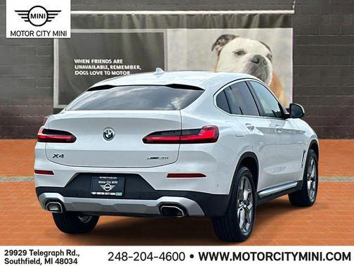 2023 BMW X4 xDrive30i