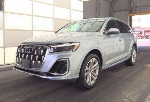 Satellite Silver Metallic 2025 Audi Q7 55 Premium Plus