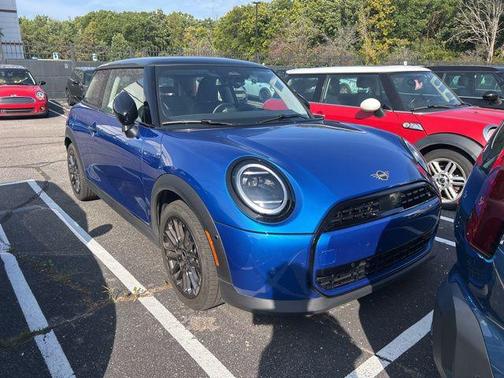 2025 MINI Hardtop Cooper
