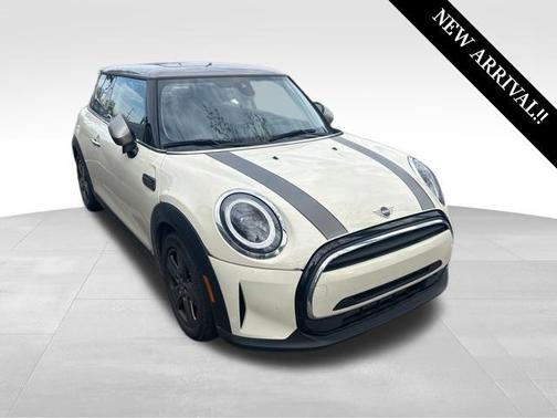 2023 MINI Hardtop Cooper