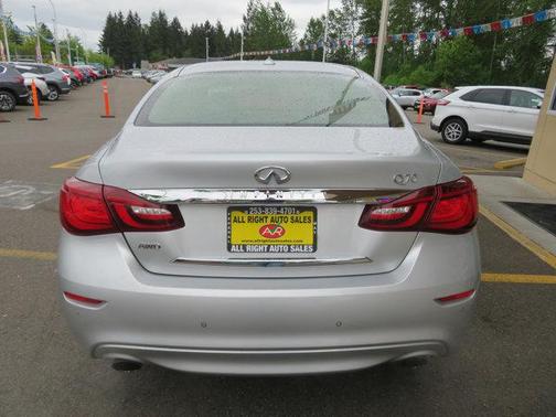 2016 INFINITI Q70 3.7X