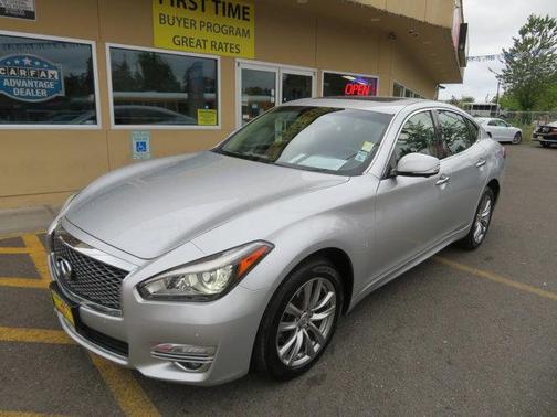 2016 INFINITI Q70 3.7X