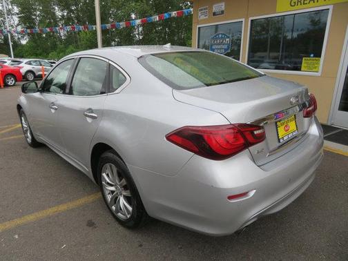 2016 INFINITI Q70 3.7X