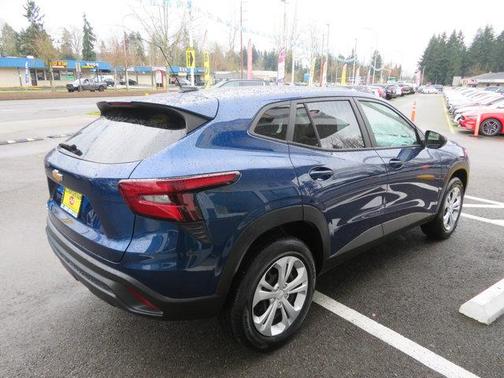 2024 Chevrolet Trax LS