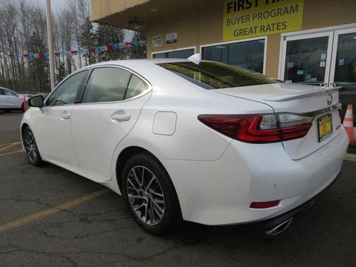 2016 Lexus ES 350 Base