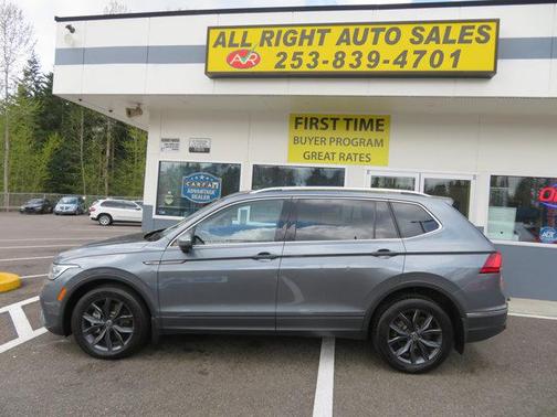 Platinum Gray Metallic 2023 Volkswagen Tiguan 2.0T SE 4MOTION