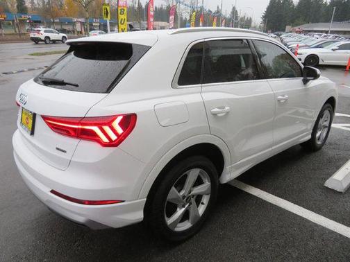 2021 Audi Q3 40 Premium