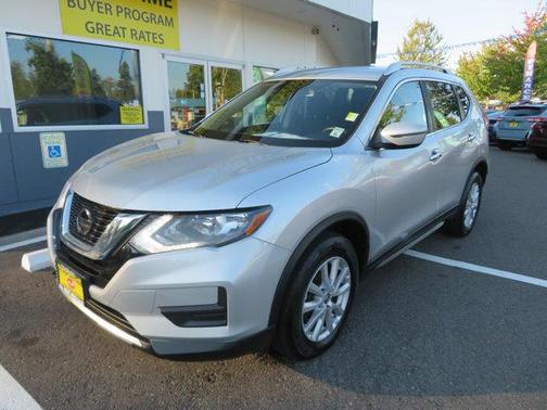 2020 Nissan Rogue SV