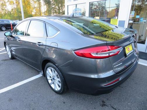 2019 Ford Fusion Hybrid SE