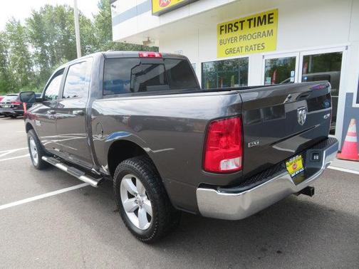 2018 RAM 1500 SLT