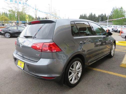2016 Volkswagen Golf TSI SE 4-Door