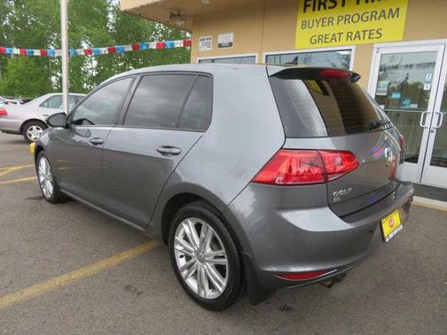 2016 Volkswagen Golf TSI SE 4-Door