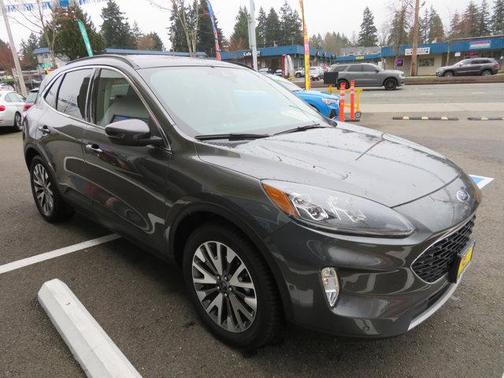 2020 Ford Escape Titanium