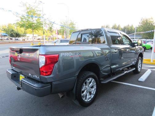 2016 Nissan Titan XD SL