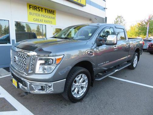 2016 Nissan Titan XD SL