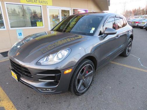2016 Porsche Macan Turbo