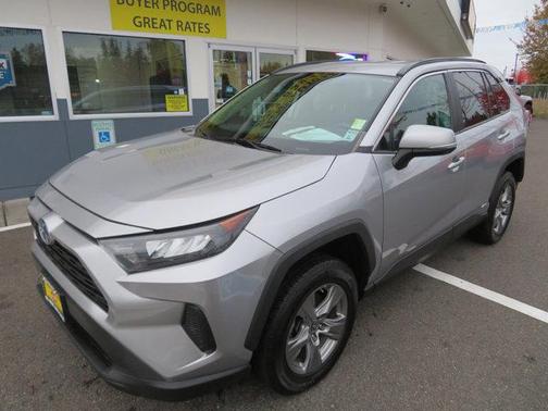 2022 Toyota RAV4 Hybrid LE