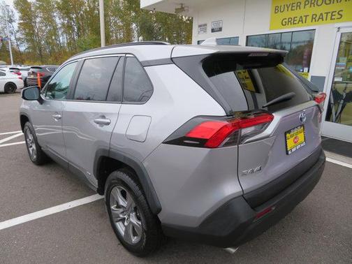 2022 Toyota RAV4 Hybrid LE