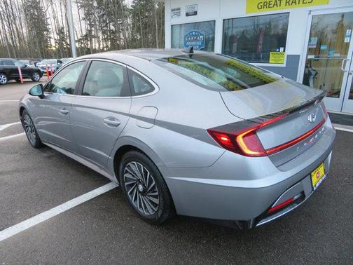 2020 Hyundai SONATA Hybrid SE